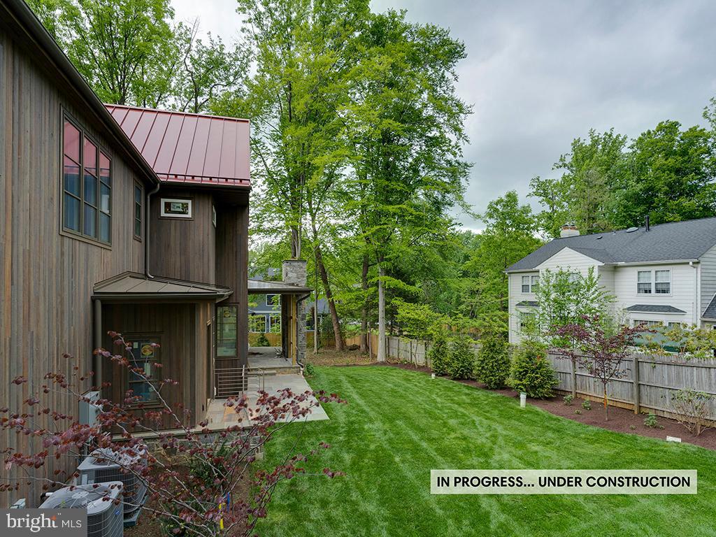 LONGWOOD - Residential