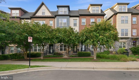 Townhouse For Sale - 1739 13th Street<br/> ARLINGTON, VA 22204