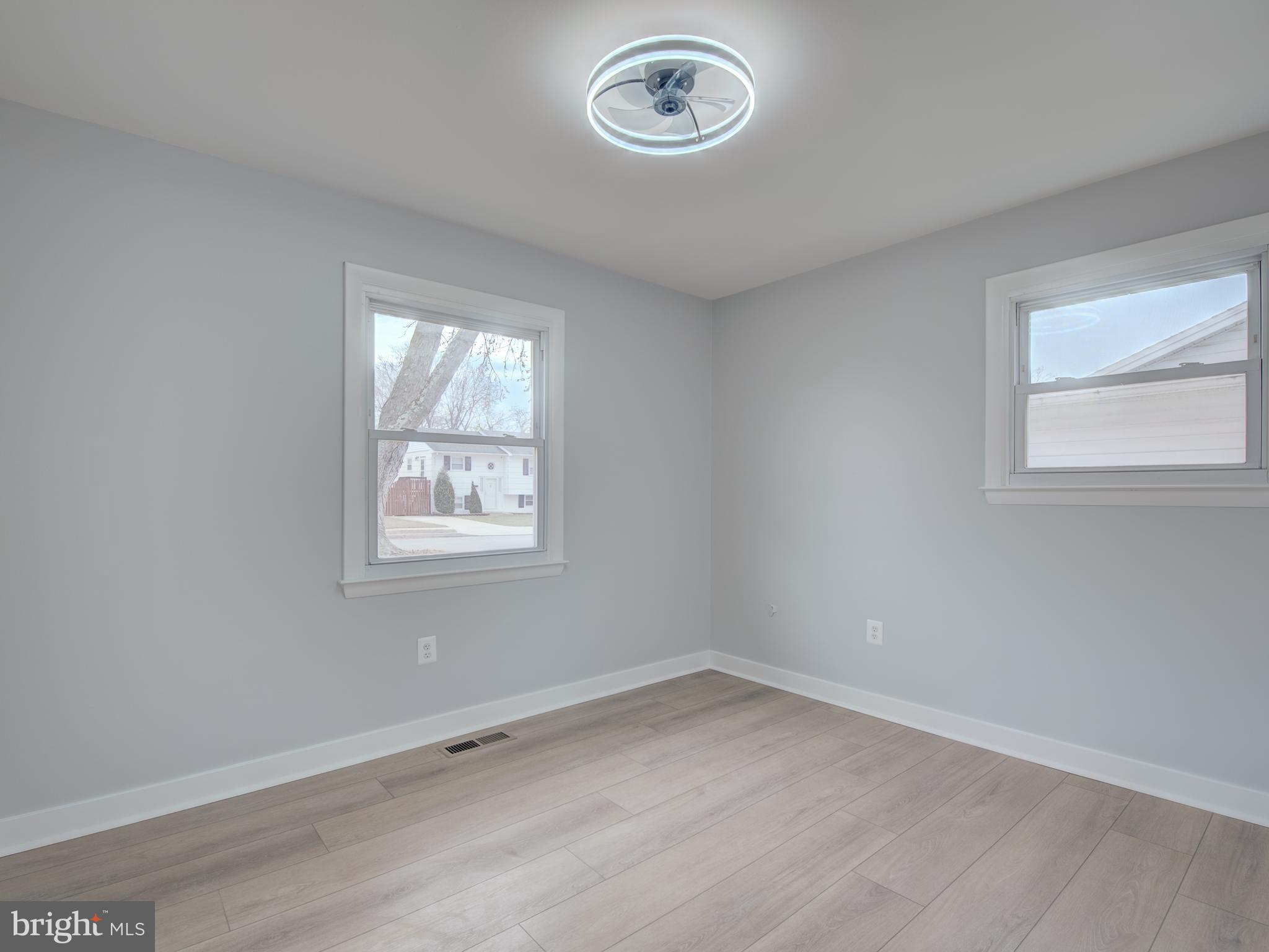 SUBURBIA - Residential