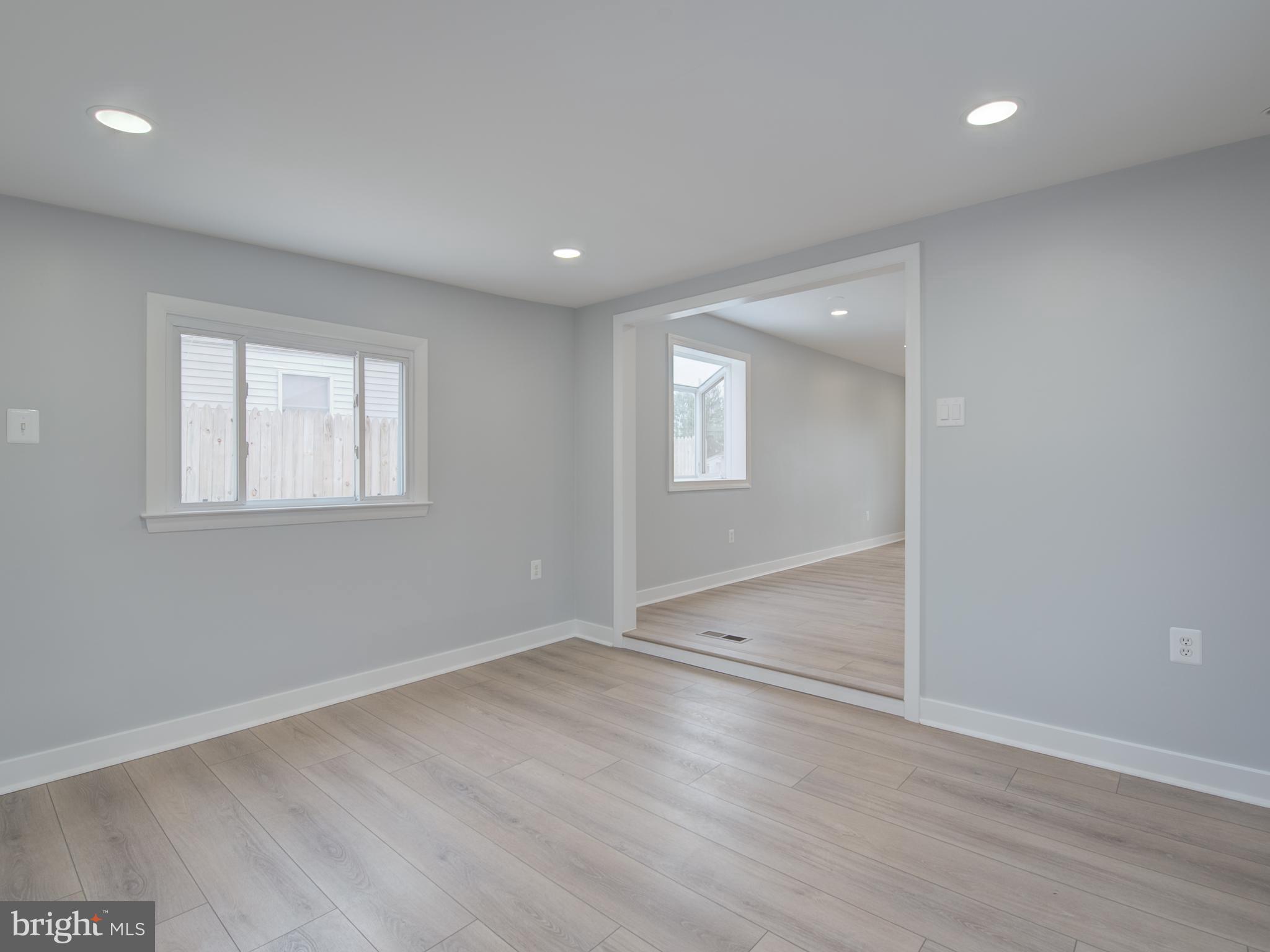 SUBURBIA - Residential