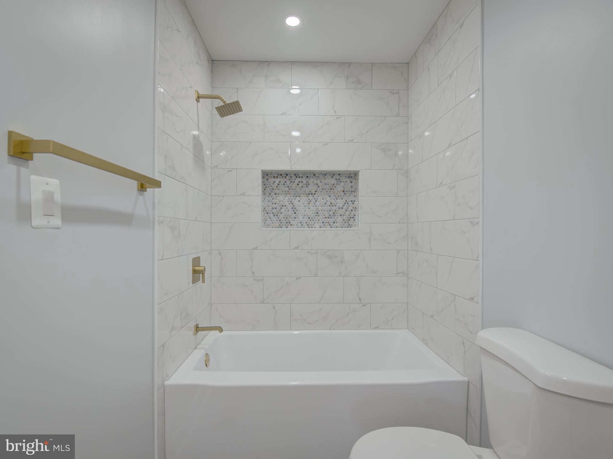 SUBURBIA - Residential