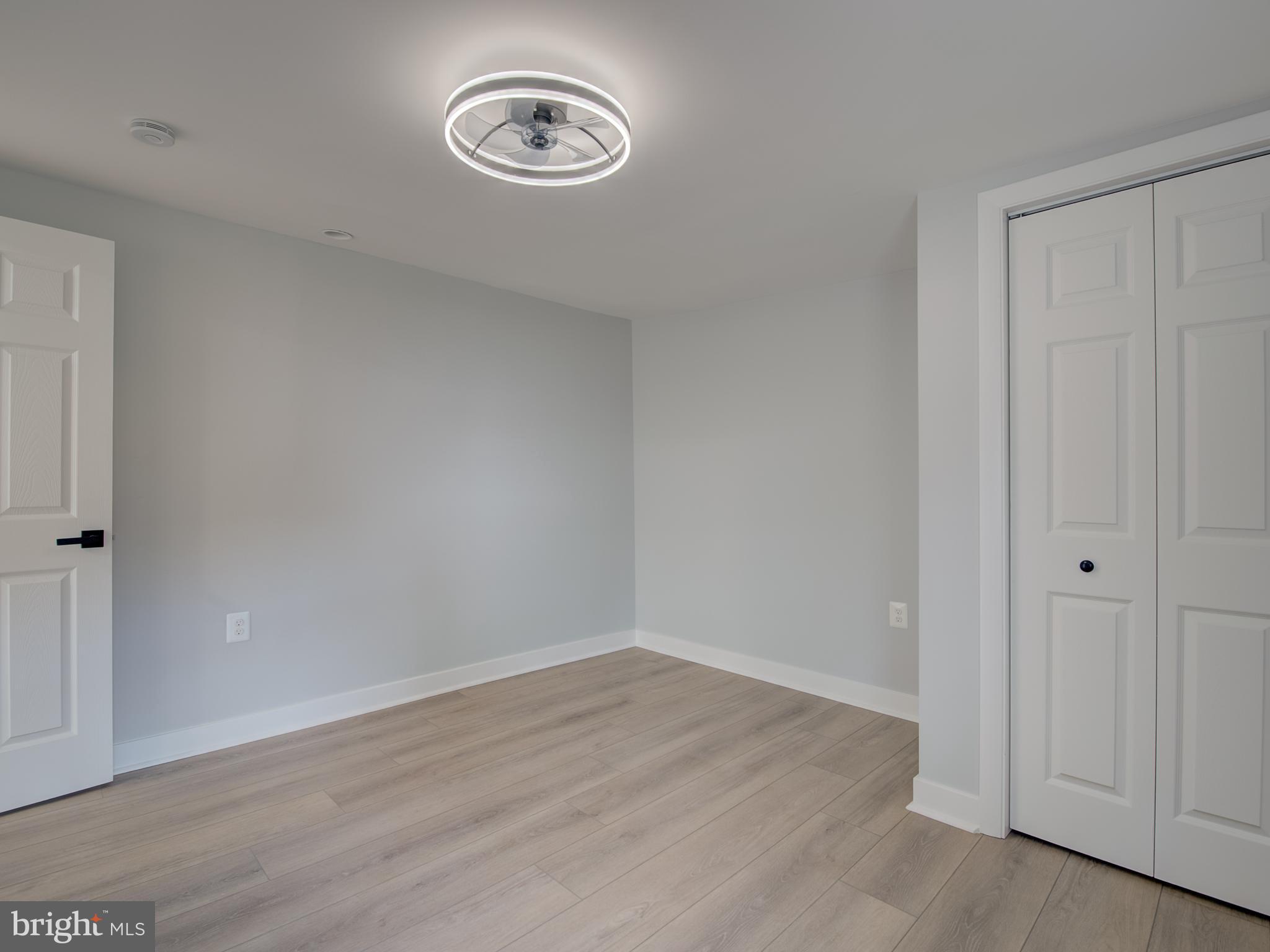 SUBURBIA - Residential