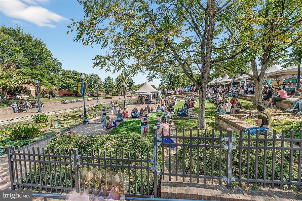 MAXWELL PLACE - Residential