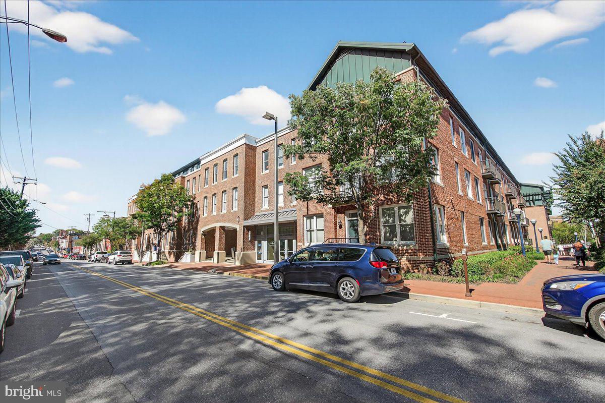 MAXWELL PLACE - Residential