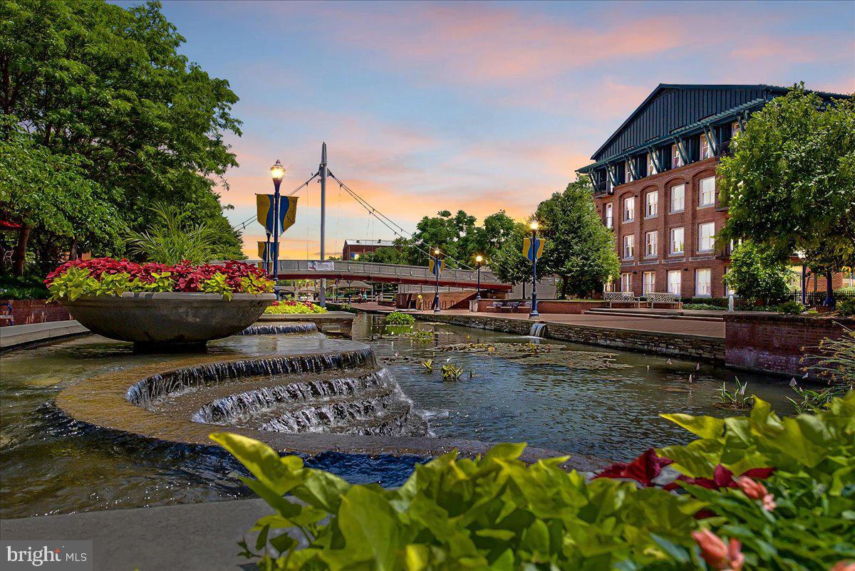 MAXWELL PLACE - Residential