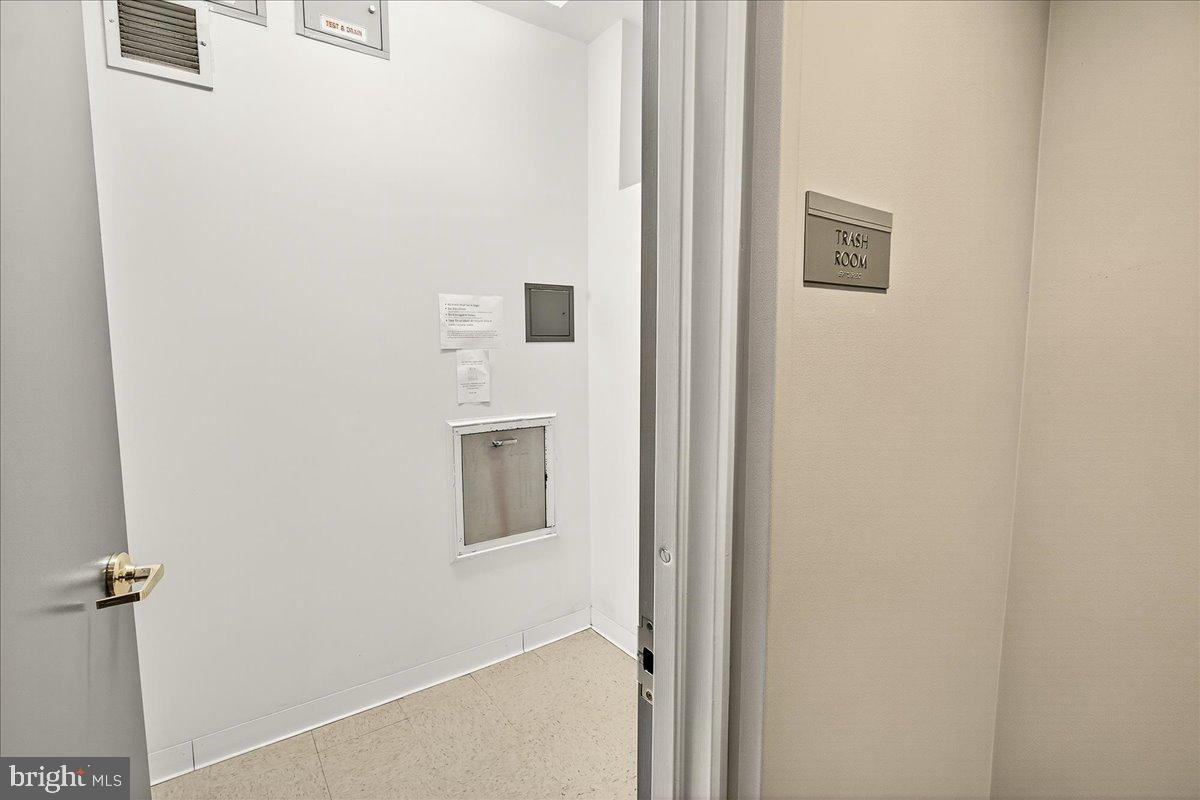 MAXWELL PLACE - Residential