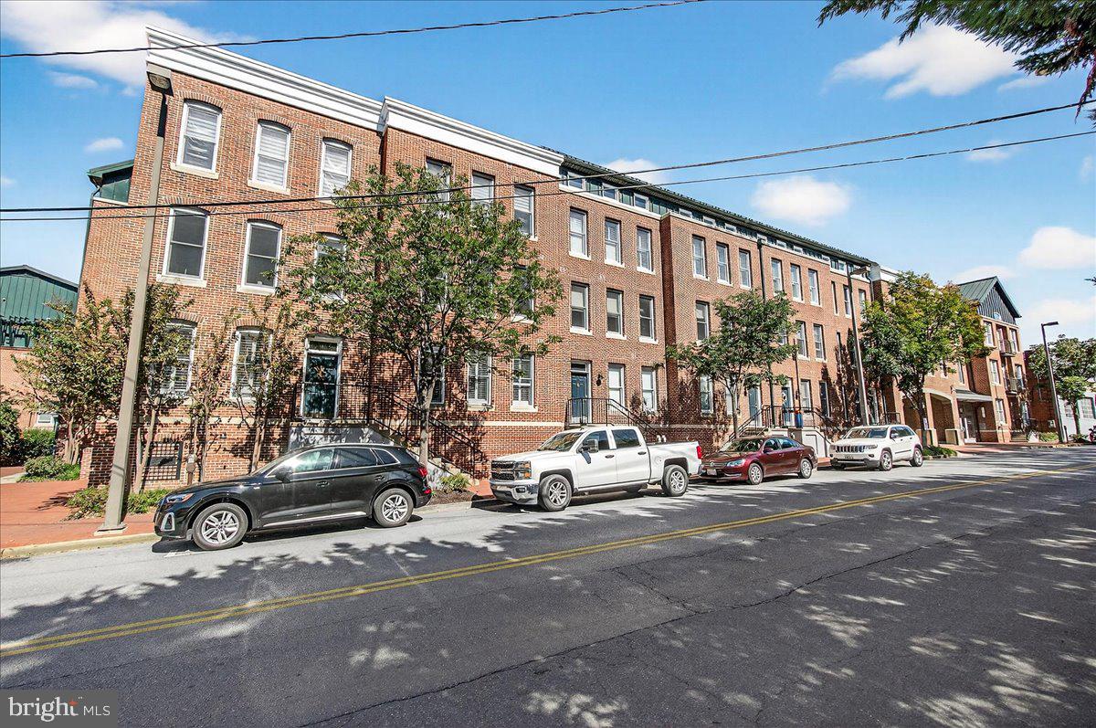 MAXWELL PLACE - Residential