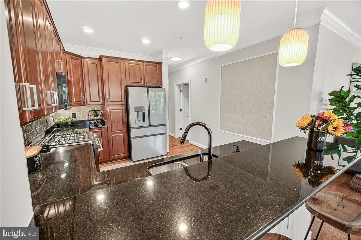 MAXWELL PLACE - Residential