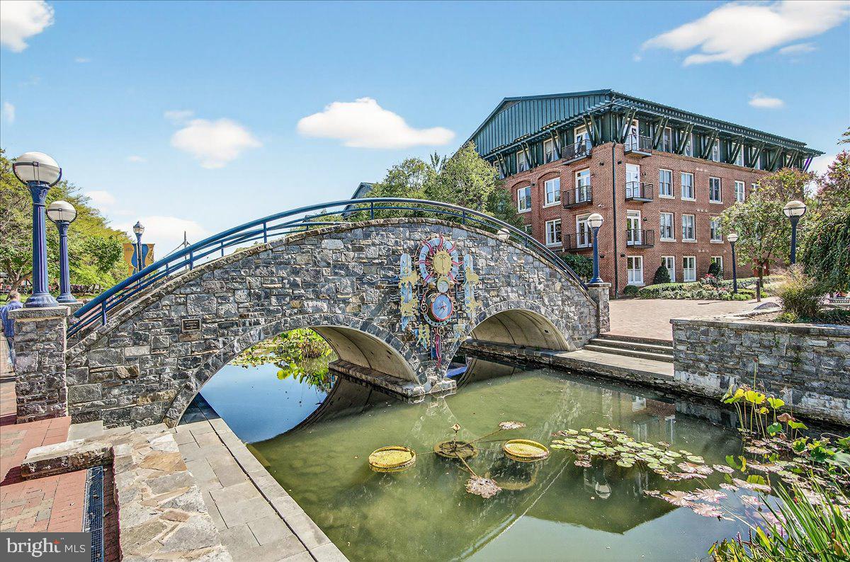 MAXWELL PLACE - Residential