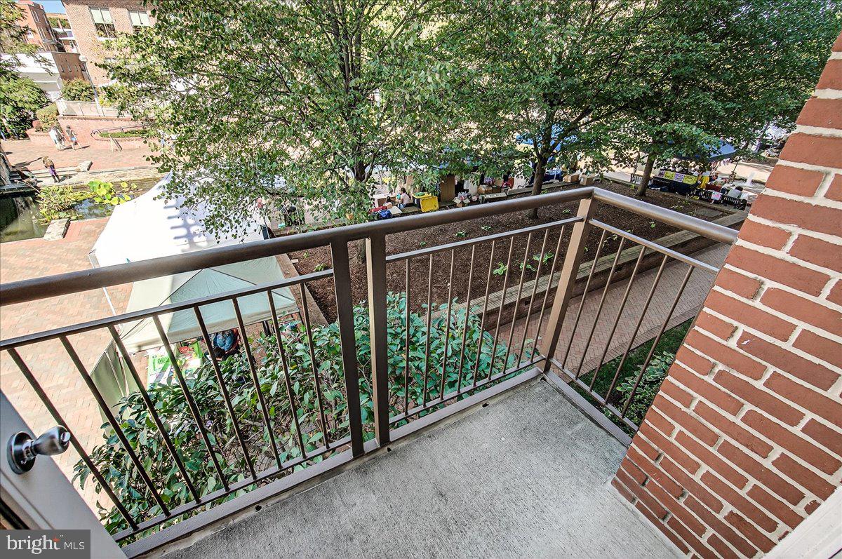 MAXWELL PLACE - Residential