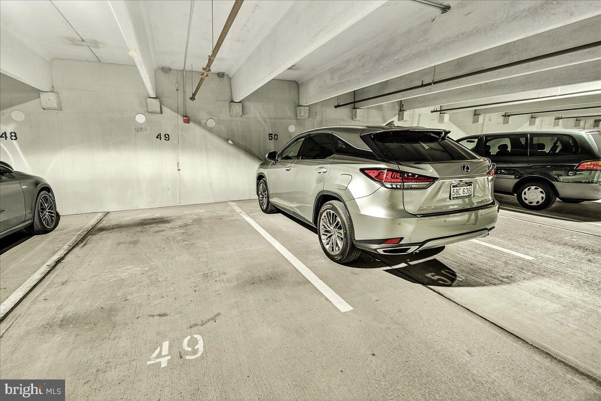 MAXWELL PLACE - Residential