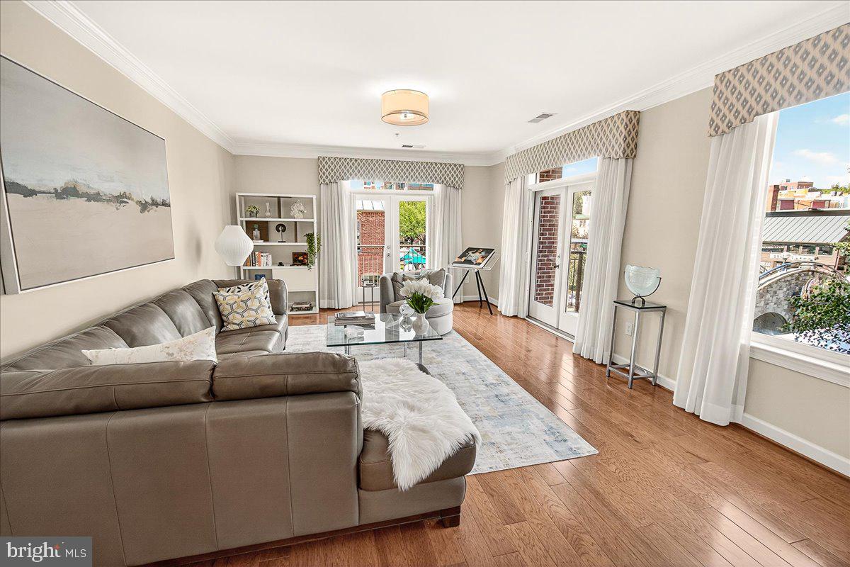 MAXWELL PLACE - Residential