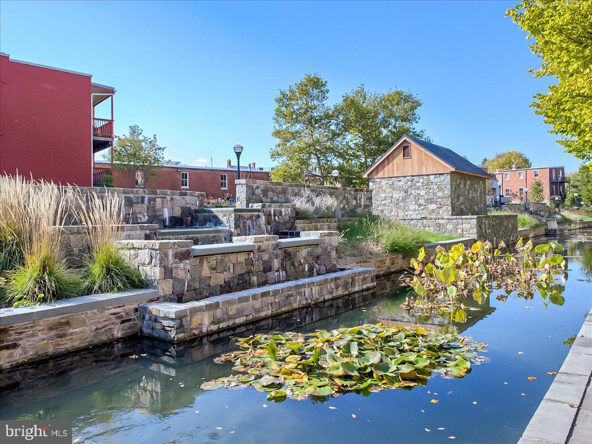 MAXWELL PLACE - Residential