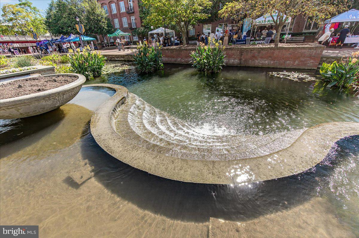 MAXWELL PLACE - Residential