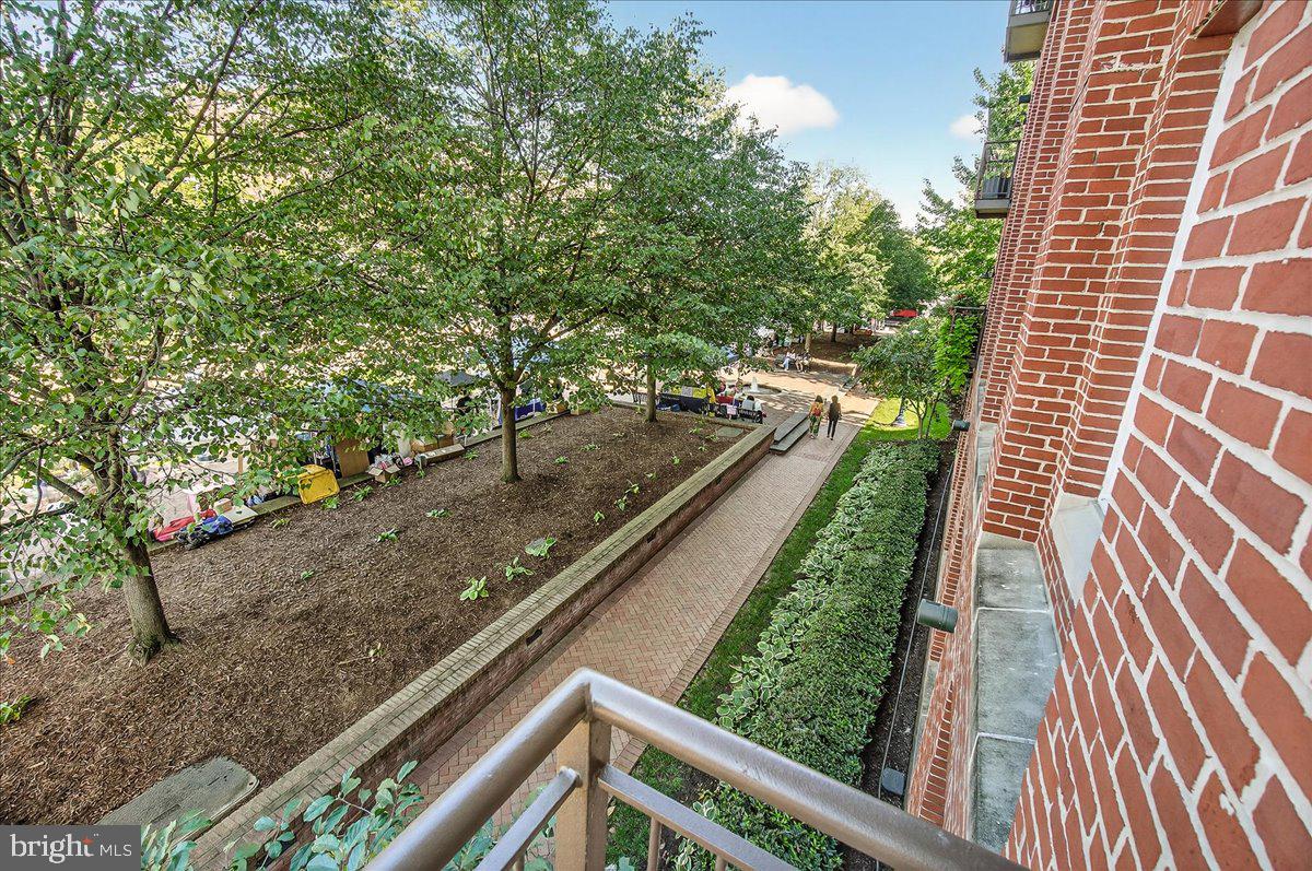 MAXWELL PLACE - Residential