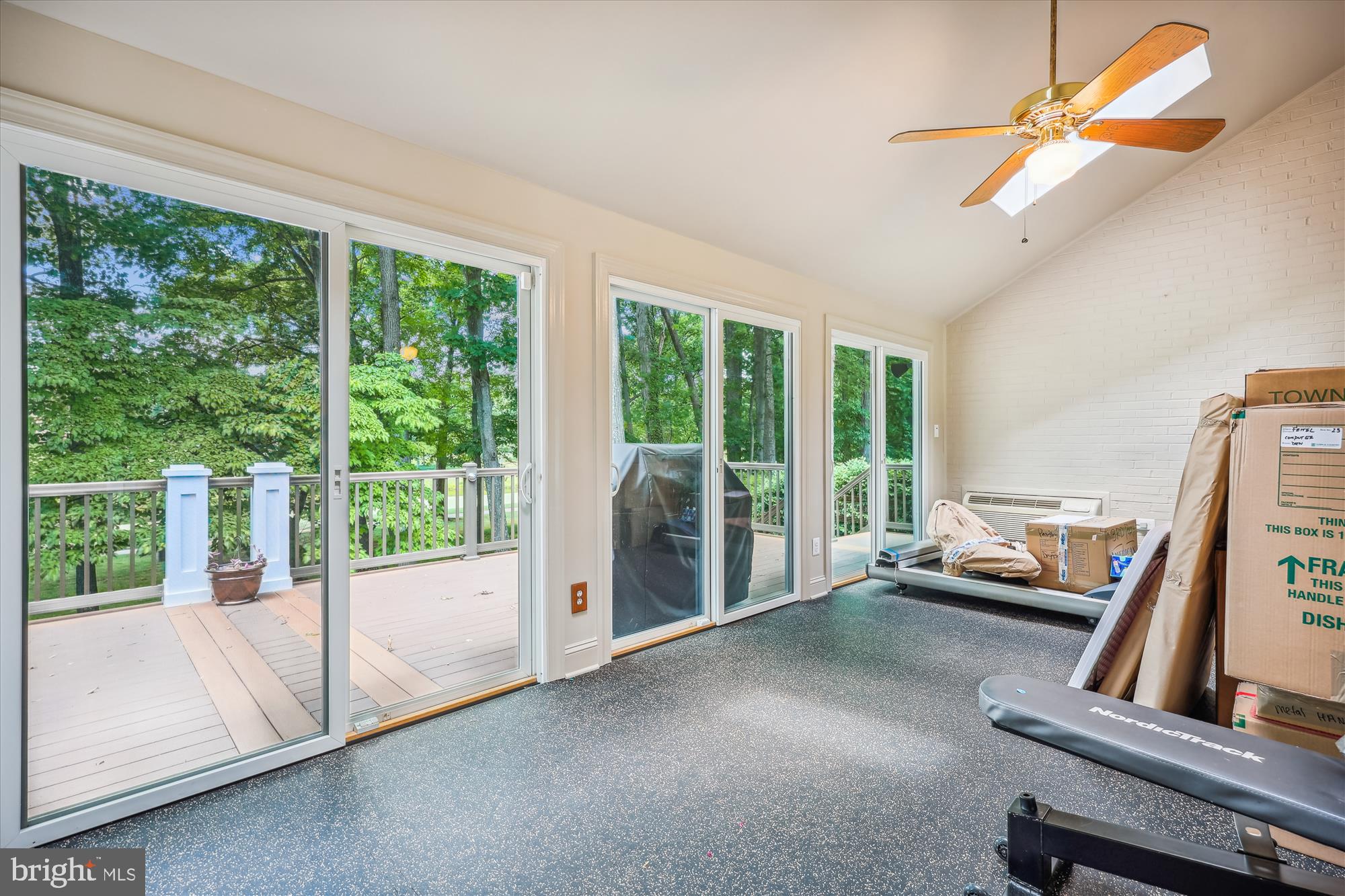 AVENEL - Residential