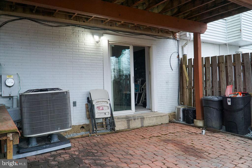 MONTPELIER OAKS - Residential