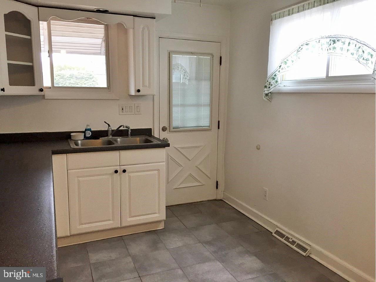 DUNDALK - Residential Lease