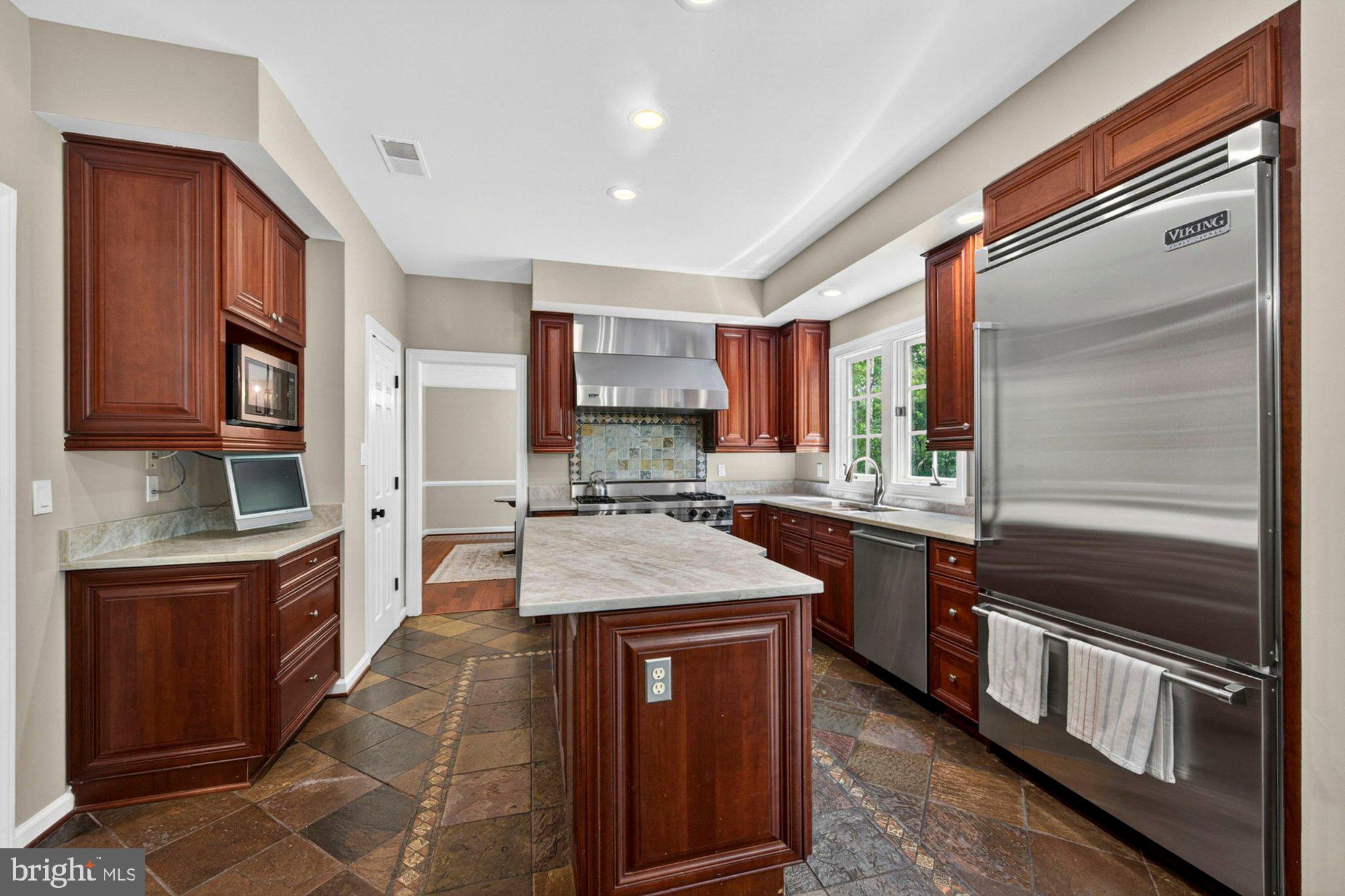 6303 ROCKBRIDGE PLACE