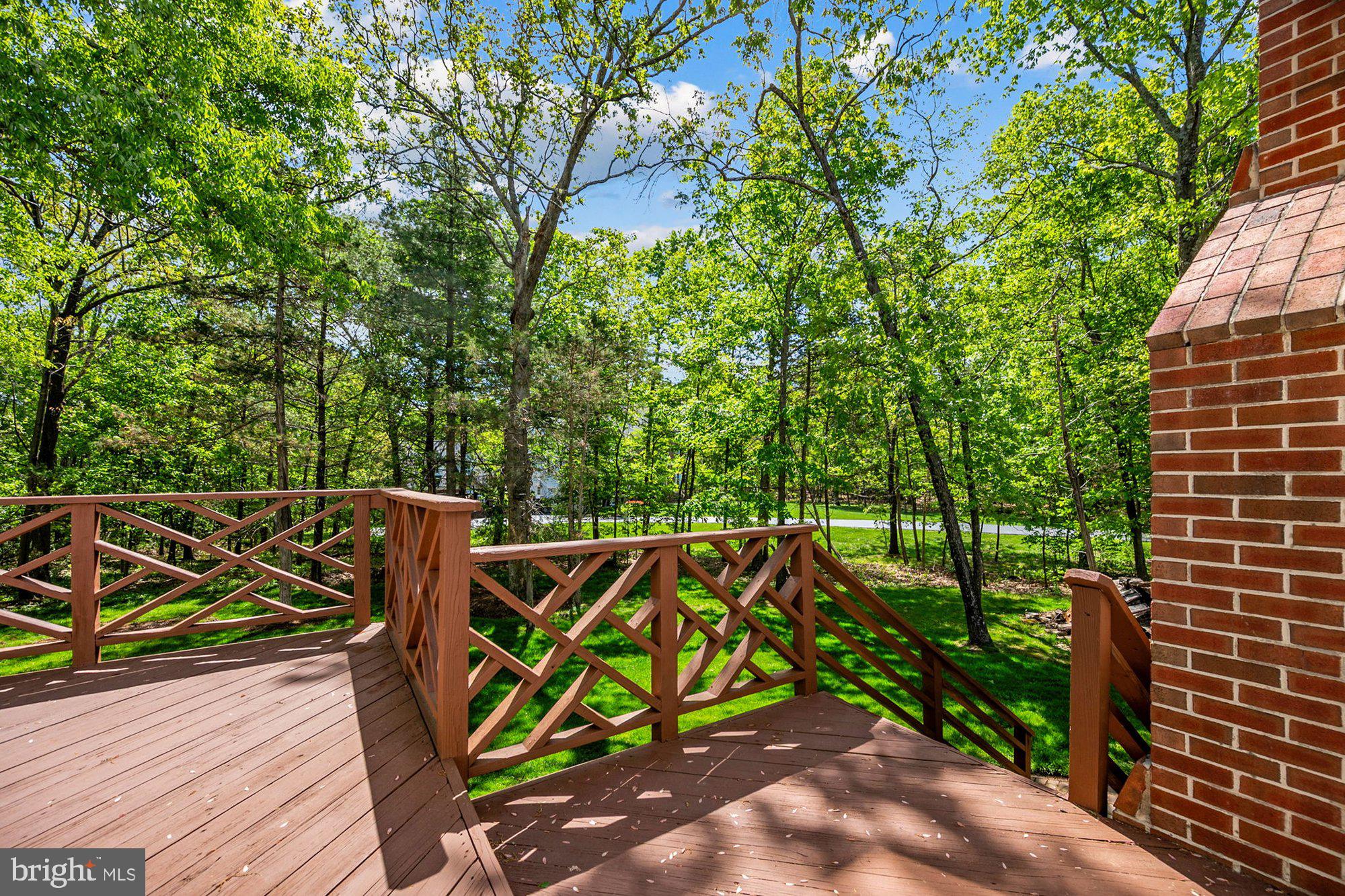 PLEASANT FOREST - Residential