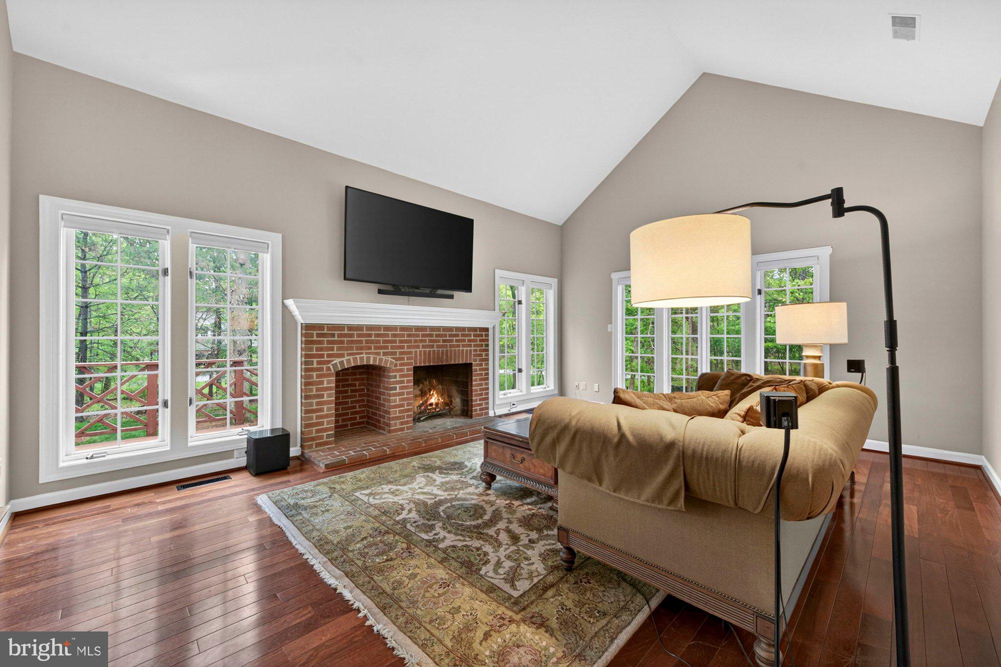 PLEASANT FOREST - Residential