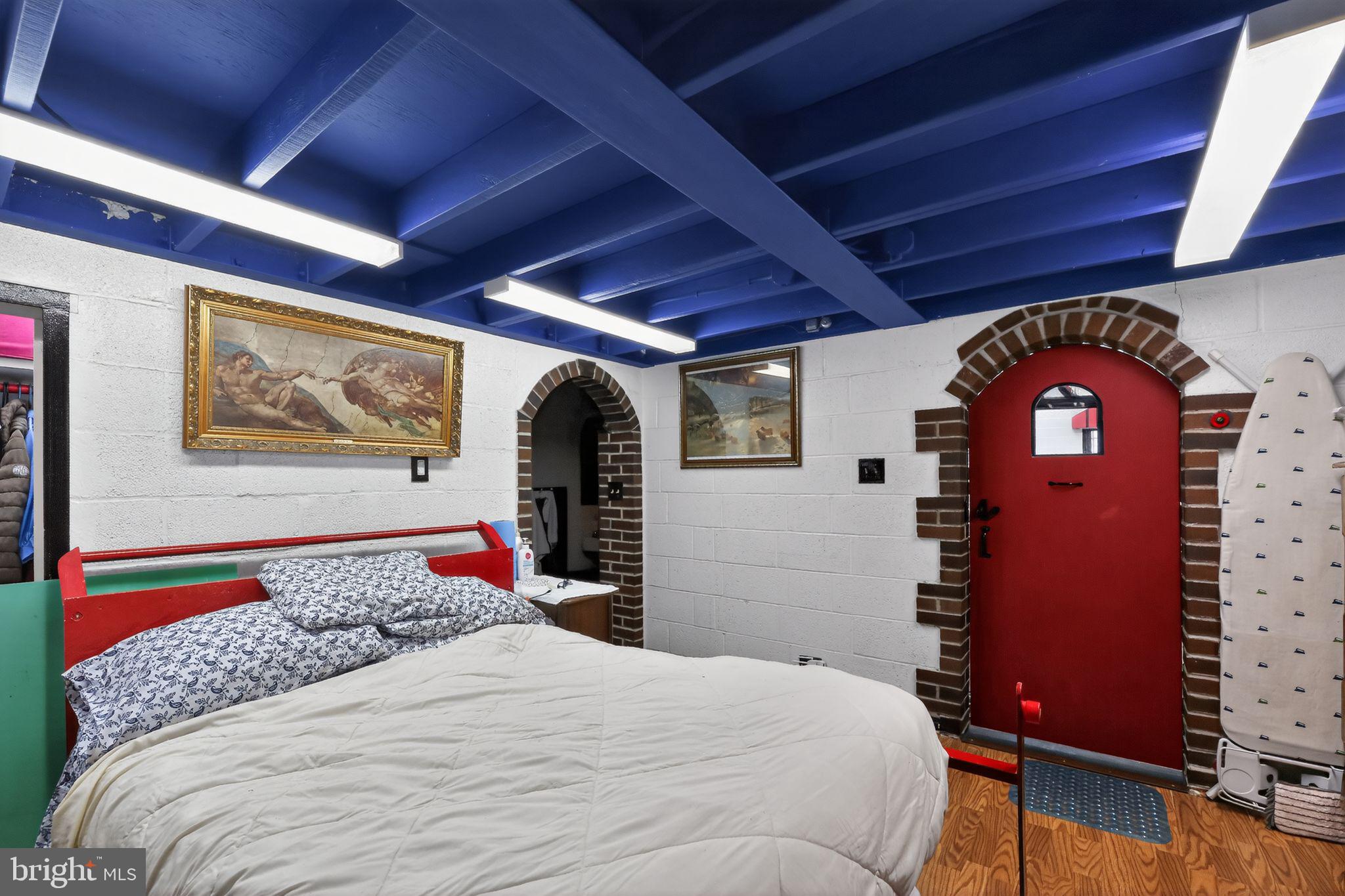 HARROWGATE - Commercial Sale