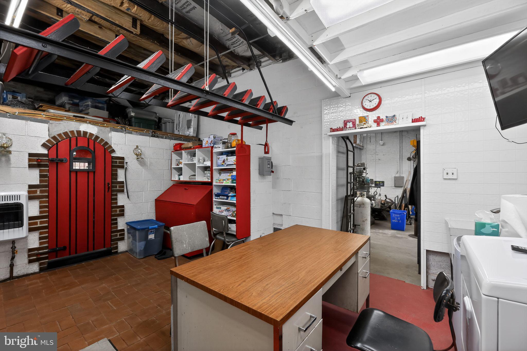 HARROWGATE - Commercial Sale