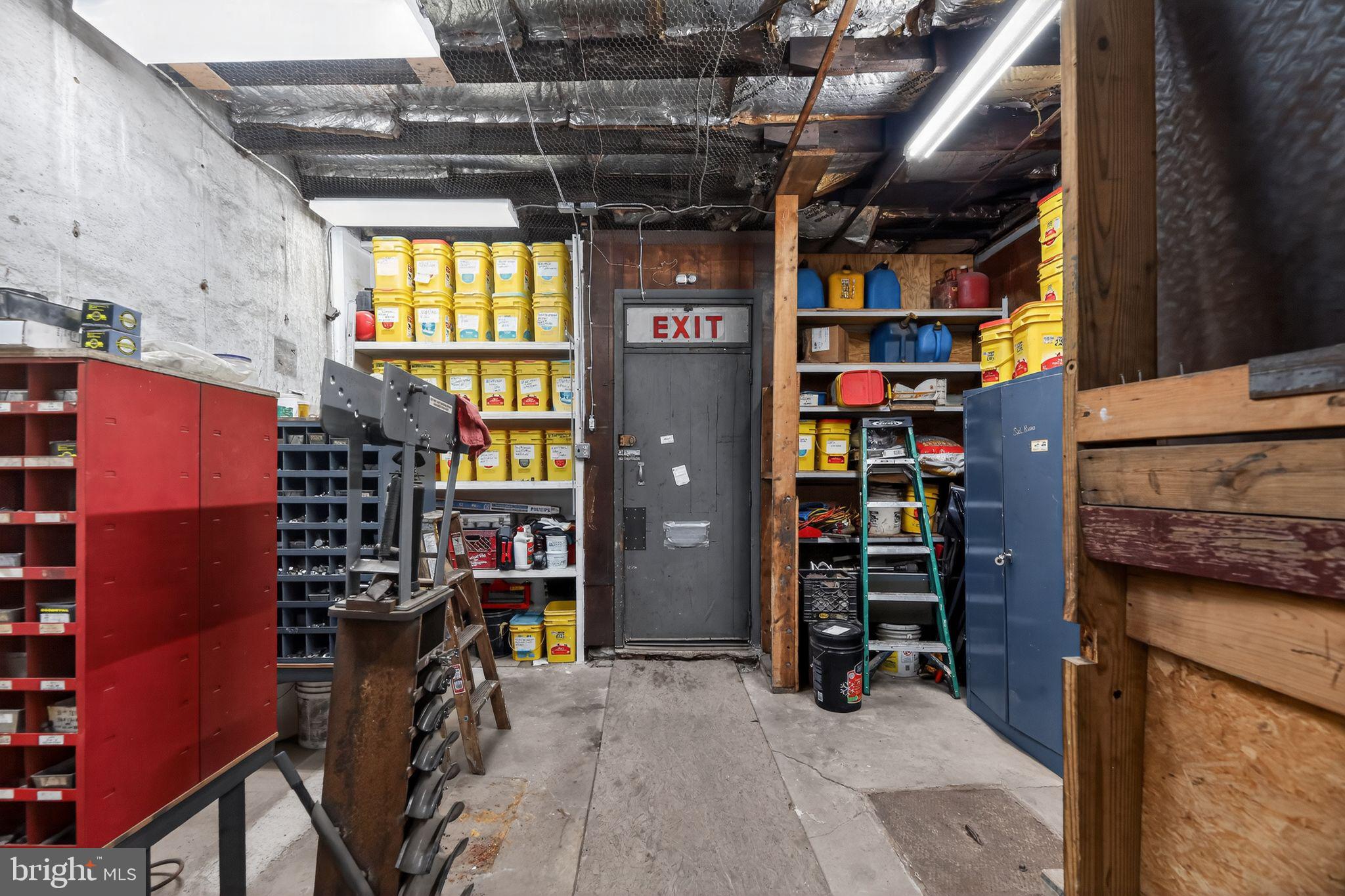 HARROWGATE - Commercial Sale