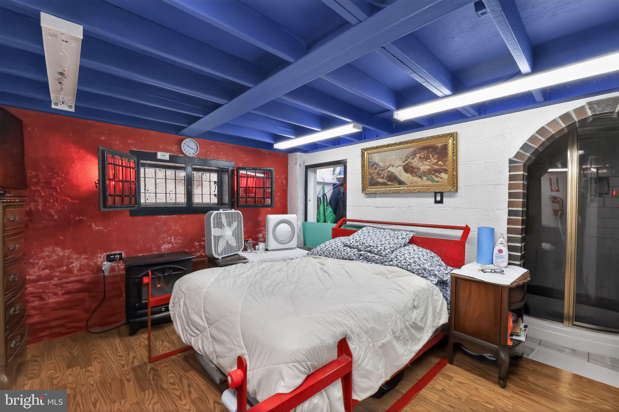 HARROWGATE - Commercial Sale