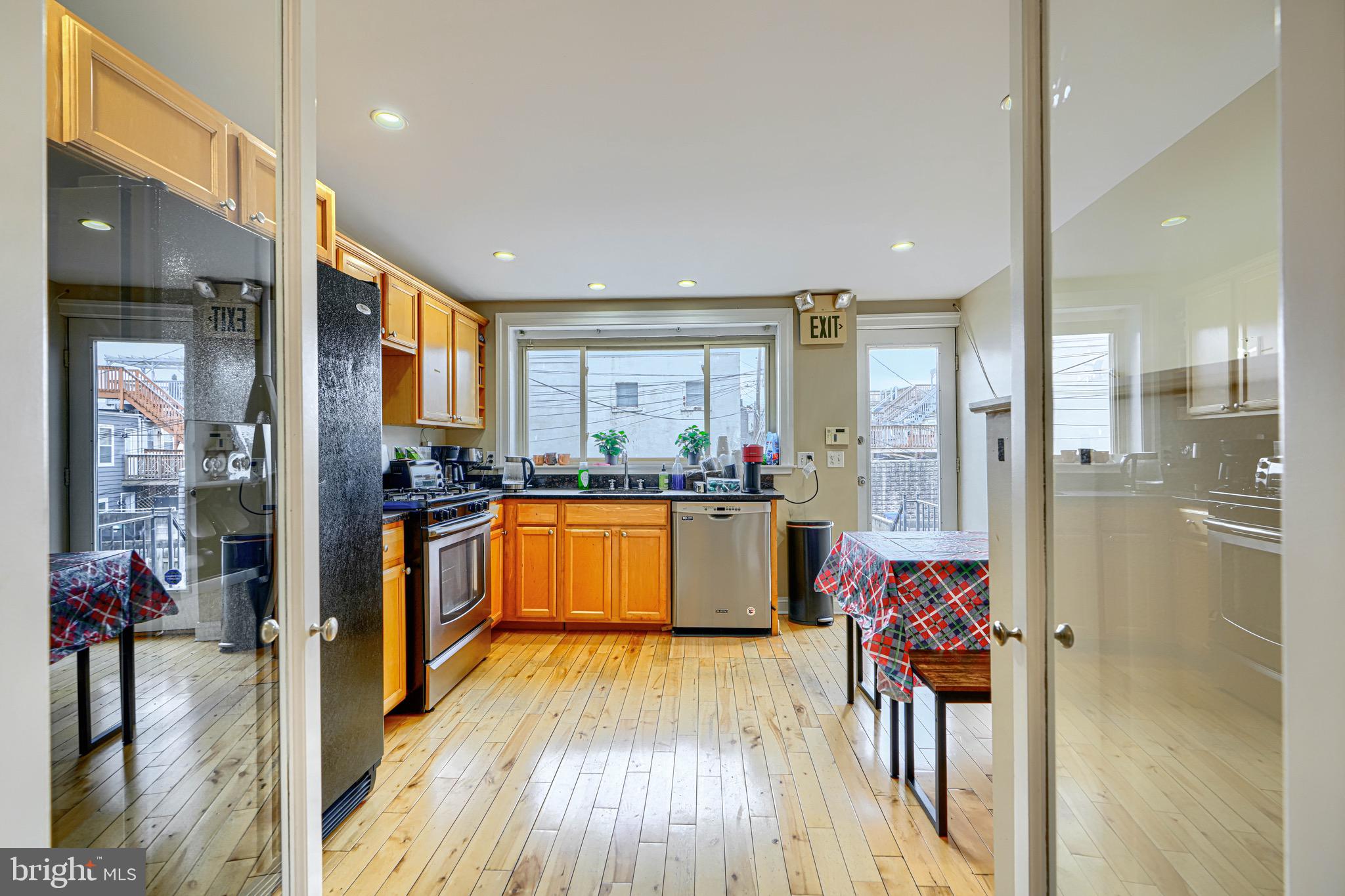 HIGHLANDTOWN - Residential