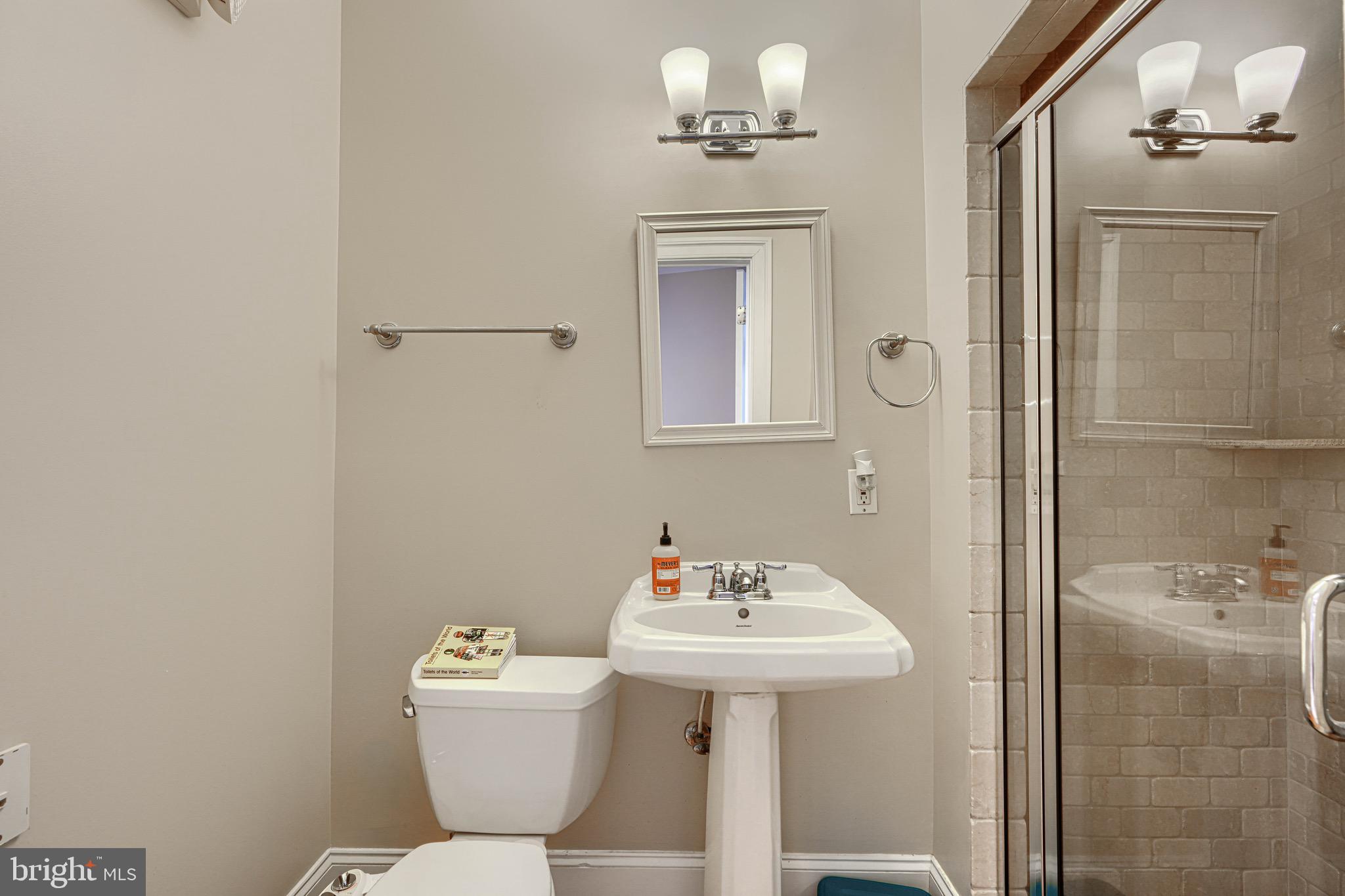 HIGHLANDTOWN - Residential