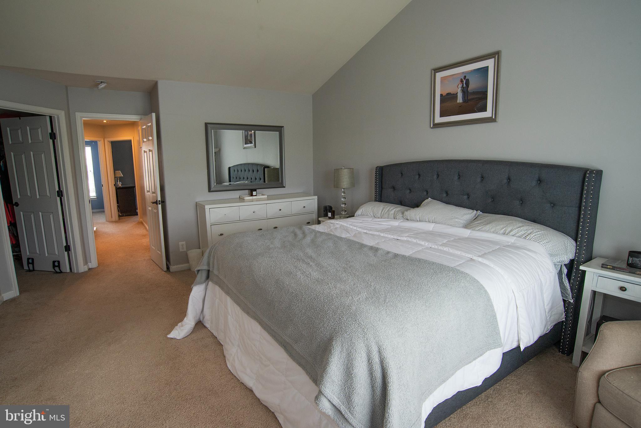 LAKESIDE - Residential