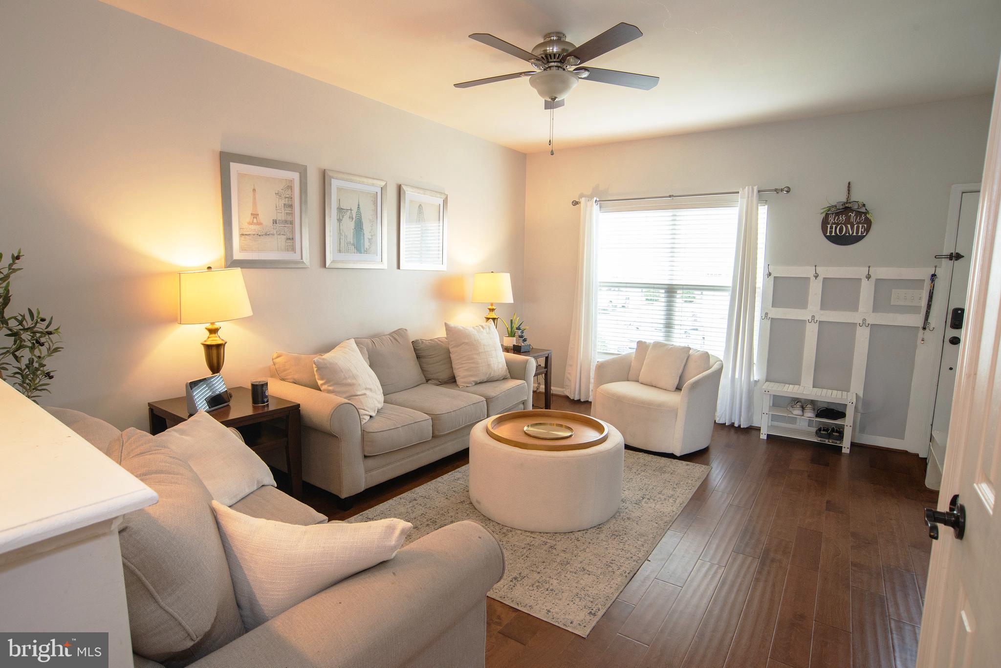 LAKESIDE - Residential