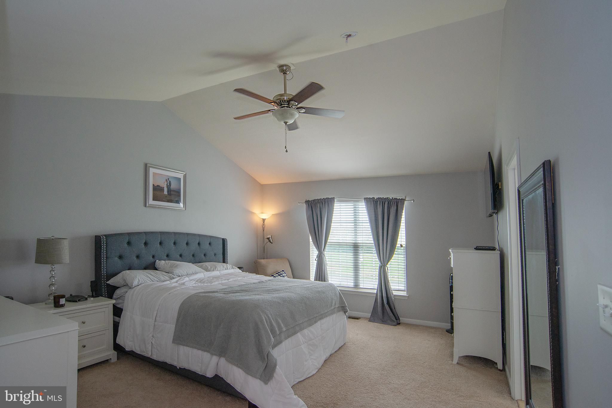 LAKESIDE - Residential