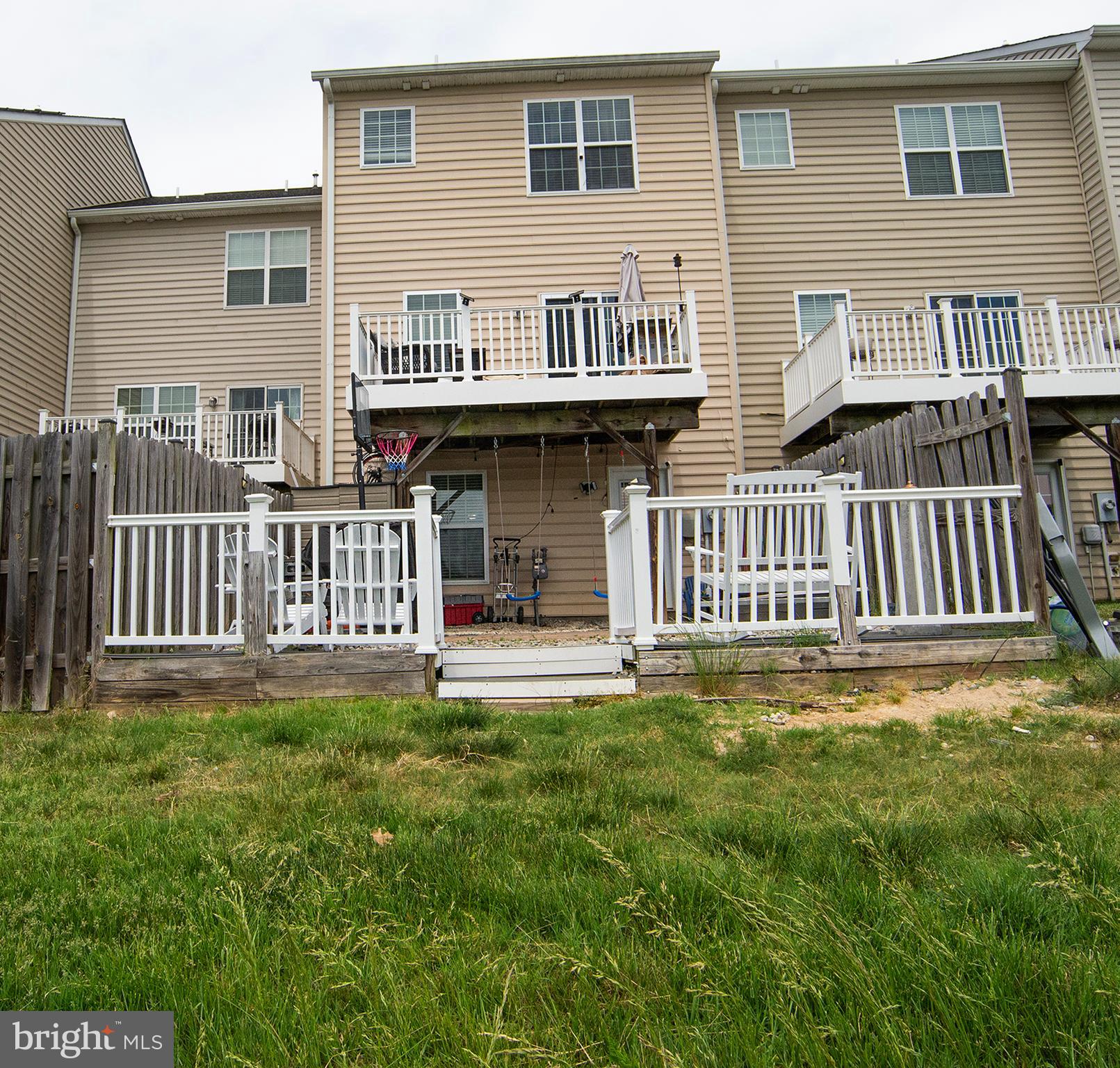 LAKESIDE - Residential