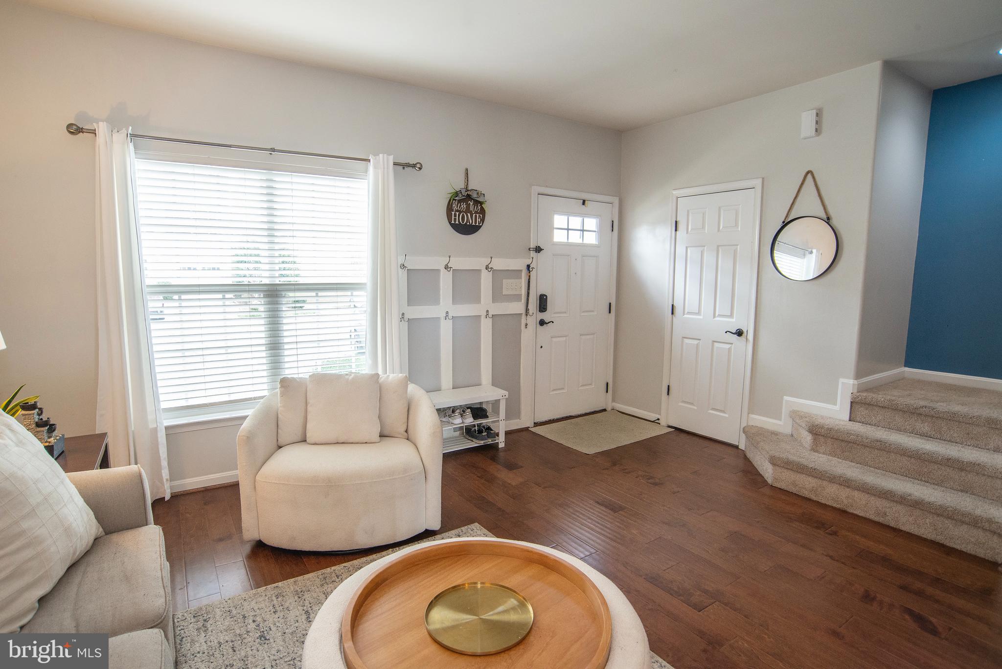 LAKESIDE - Residential