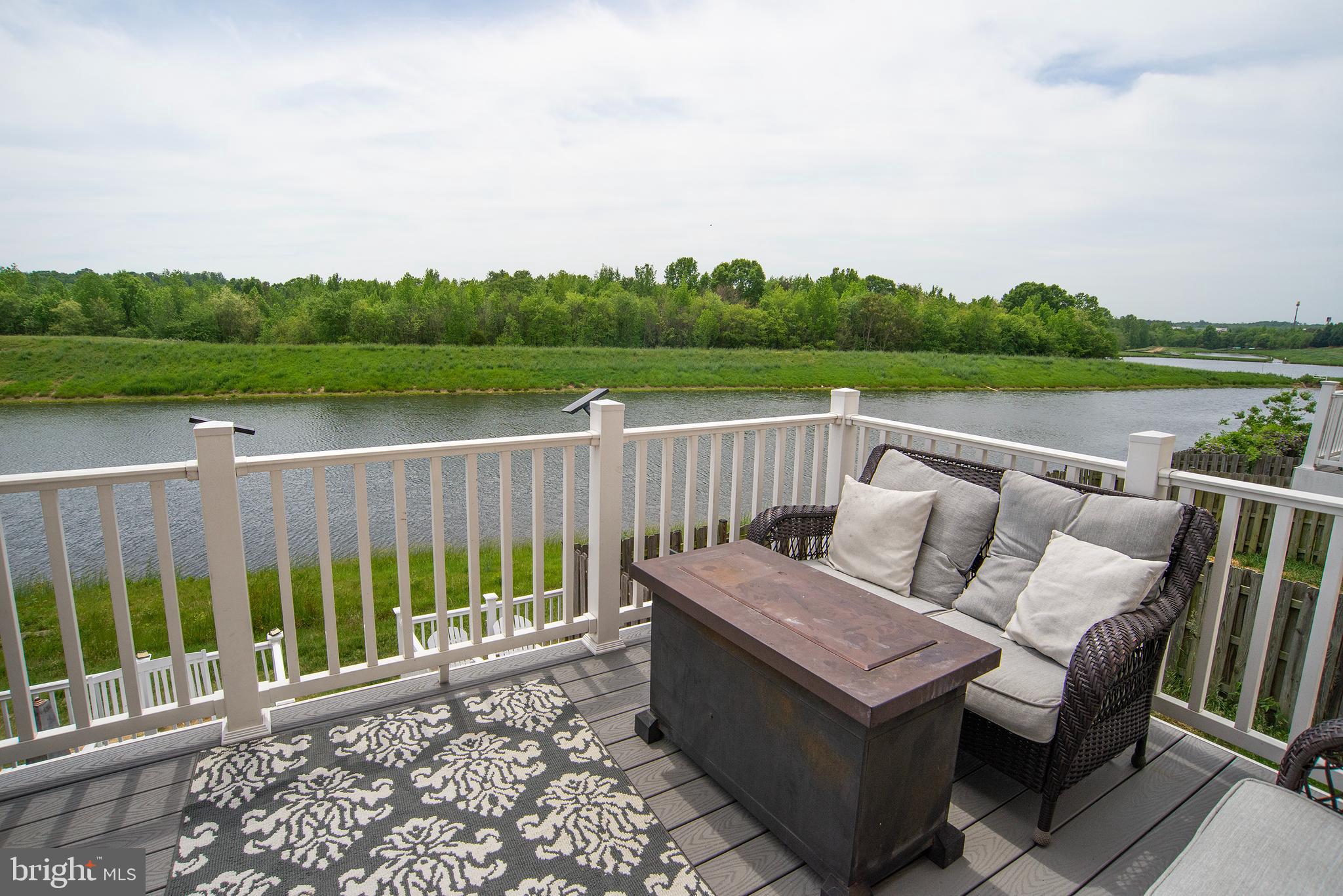 LAKESIDE - Residential