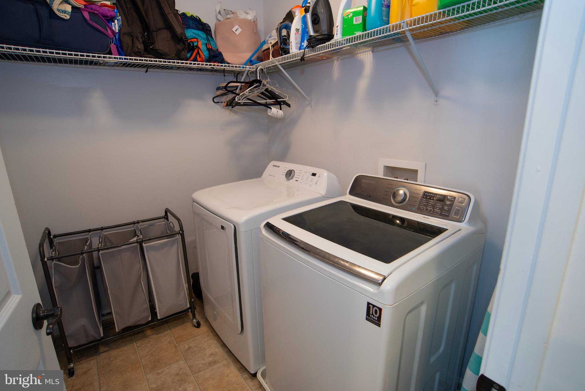 LAKESIDE - Residential