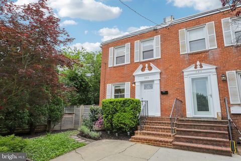 Photo of 305 Ashby Street, ALEXANDRIA, VA 22305 (MLS # VAAX2058532)