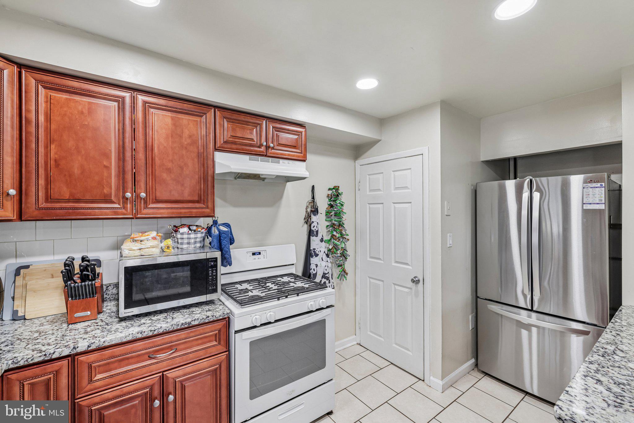 RIVERWOOD PARK - Residential