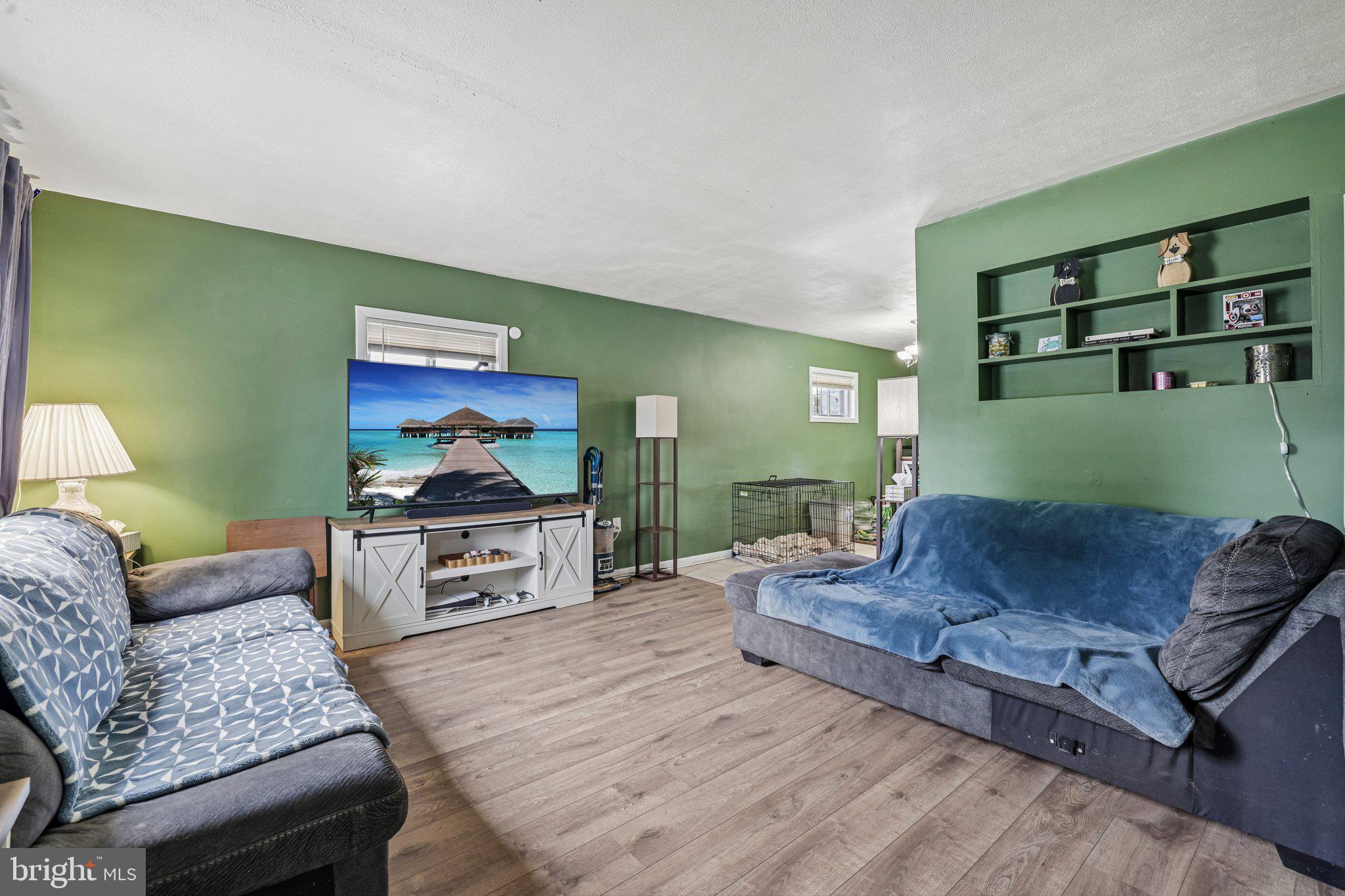 RIVERWOOD PARK - Residential