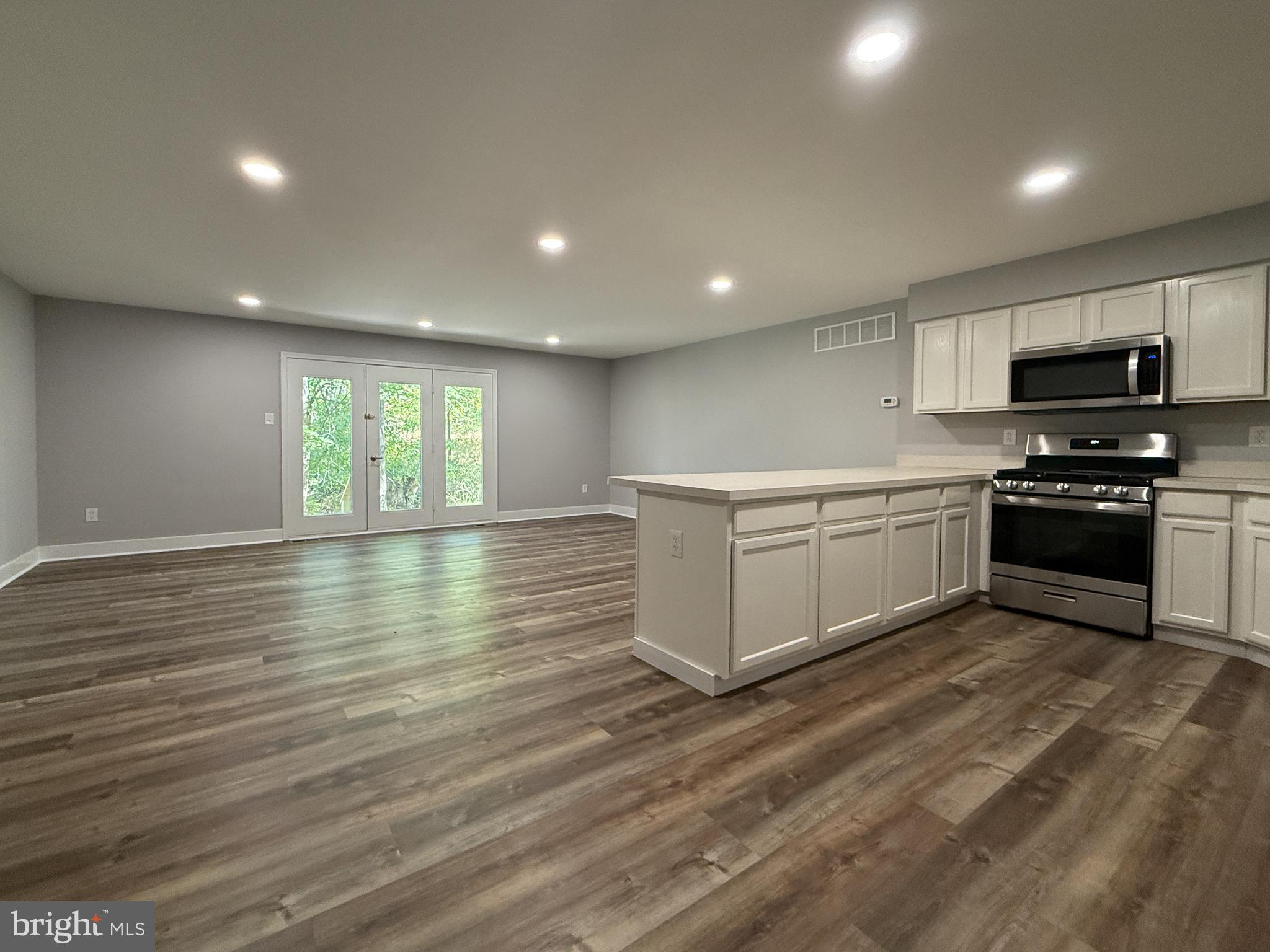 PINE TREE RIDGE - Residential Lease