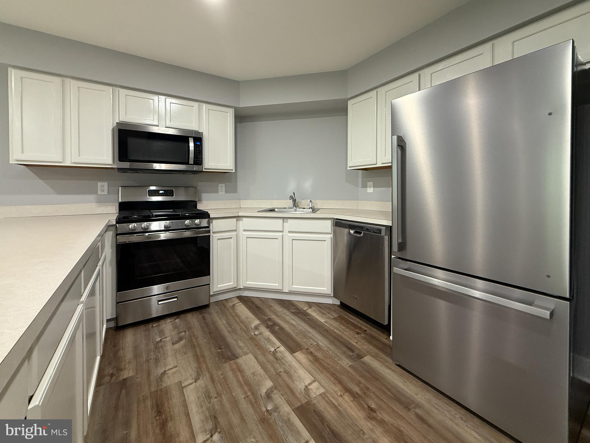 PINE TREE RIDGE - Residential Lease