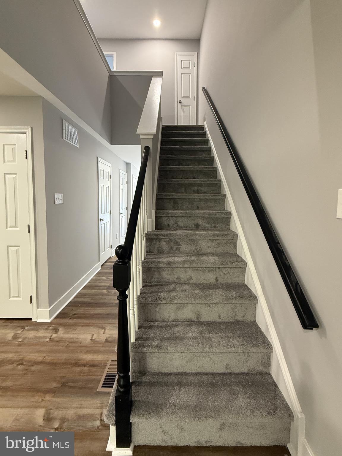 PINE TREE RIDGE - Residential Lease