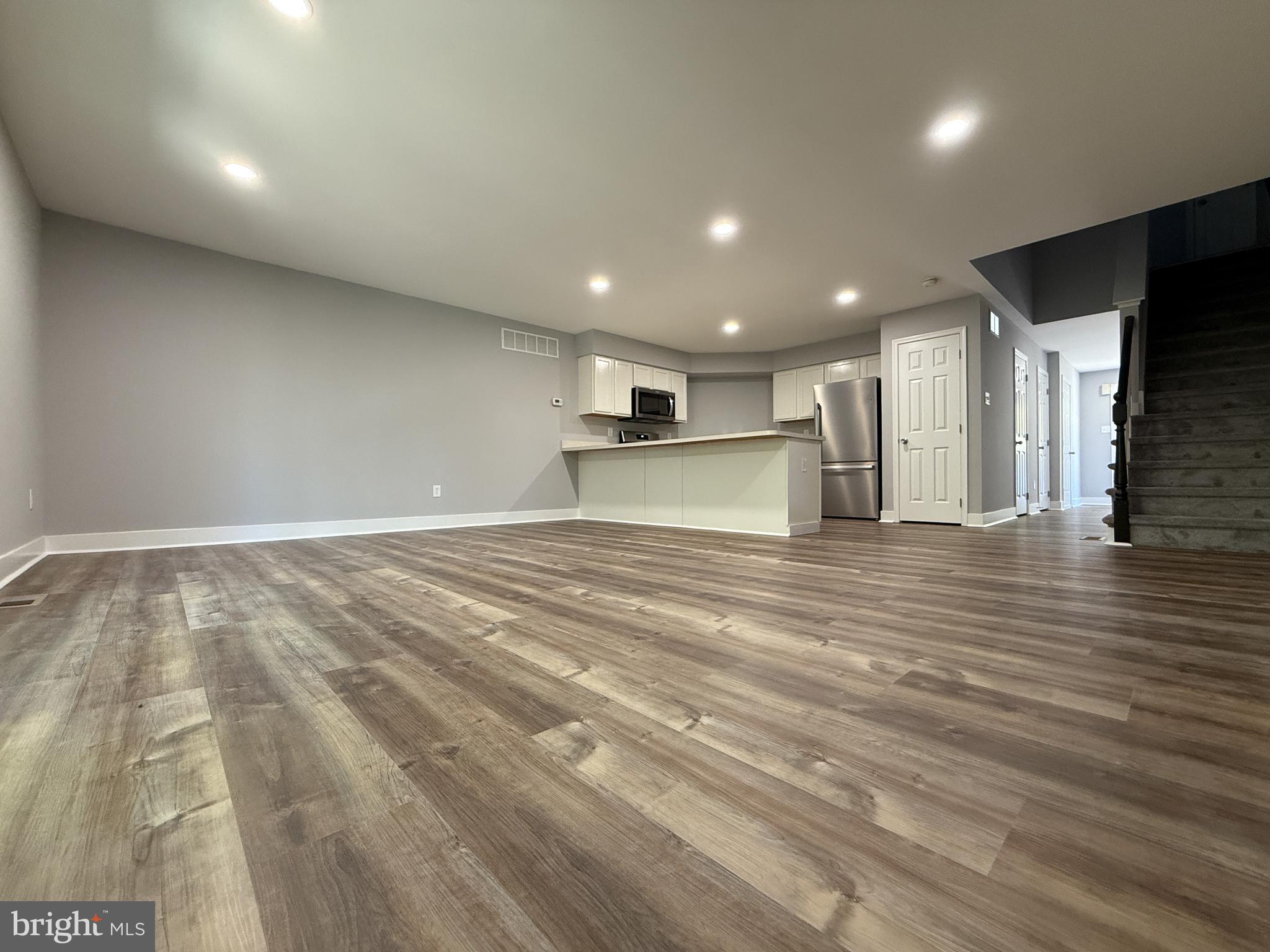 PINE TREE RIDGE - Residential Lease