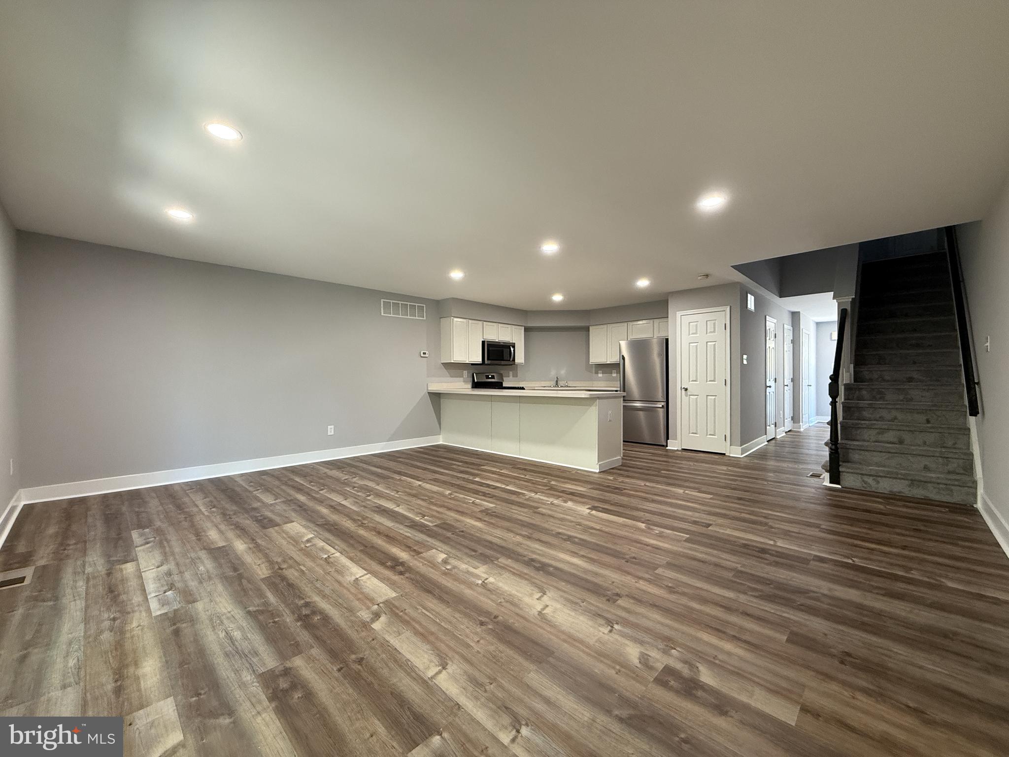 PINE TREE RIDGE - Residential Lease