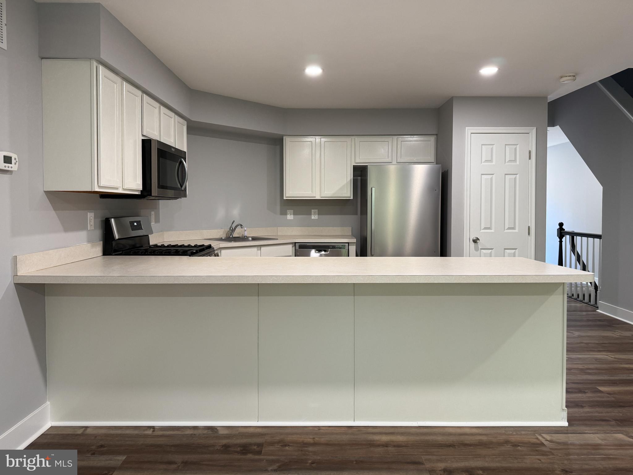 PINE TREE RIDGE - Residential Lease