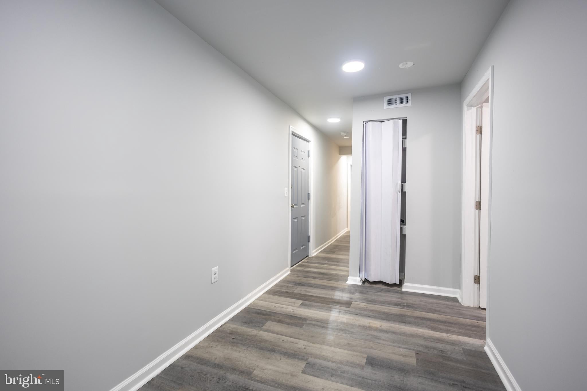 1302 MORRIS ROAD SE B3
