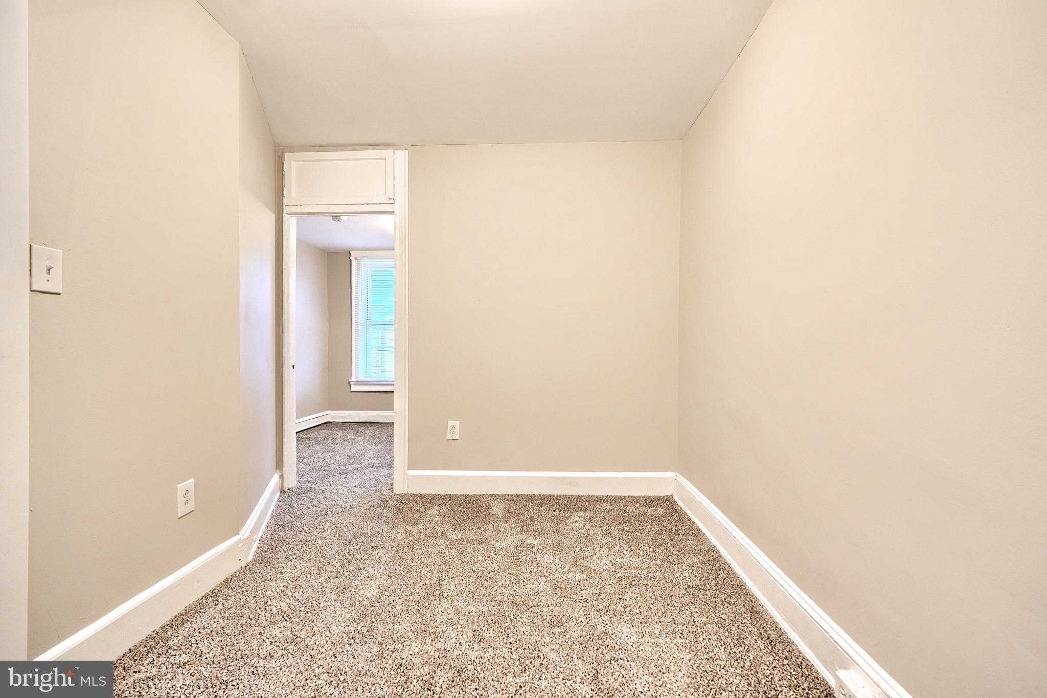 ELLWOOD PARK - Residential