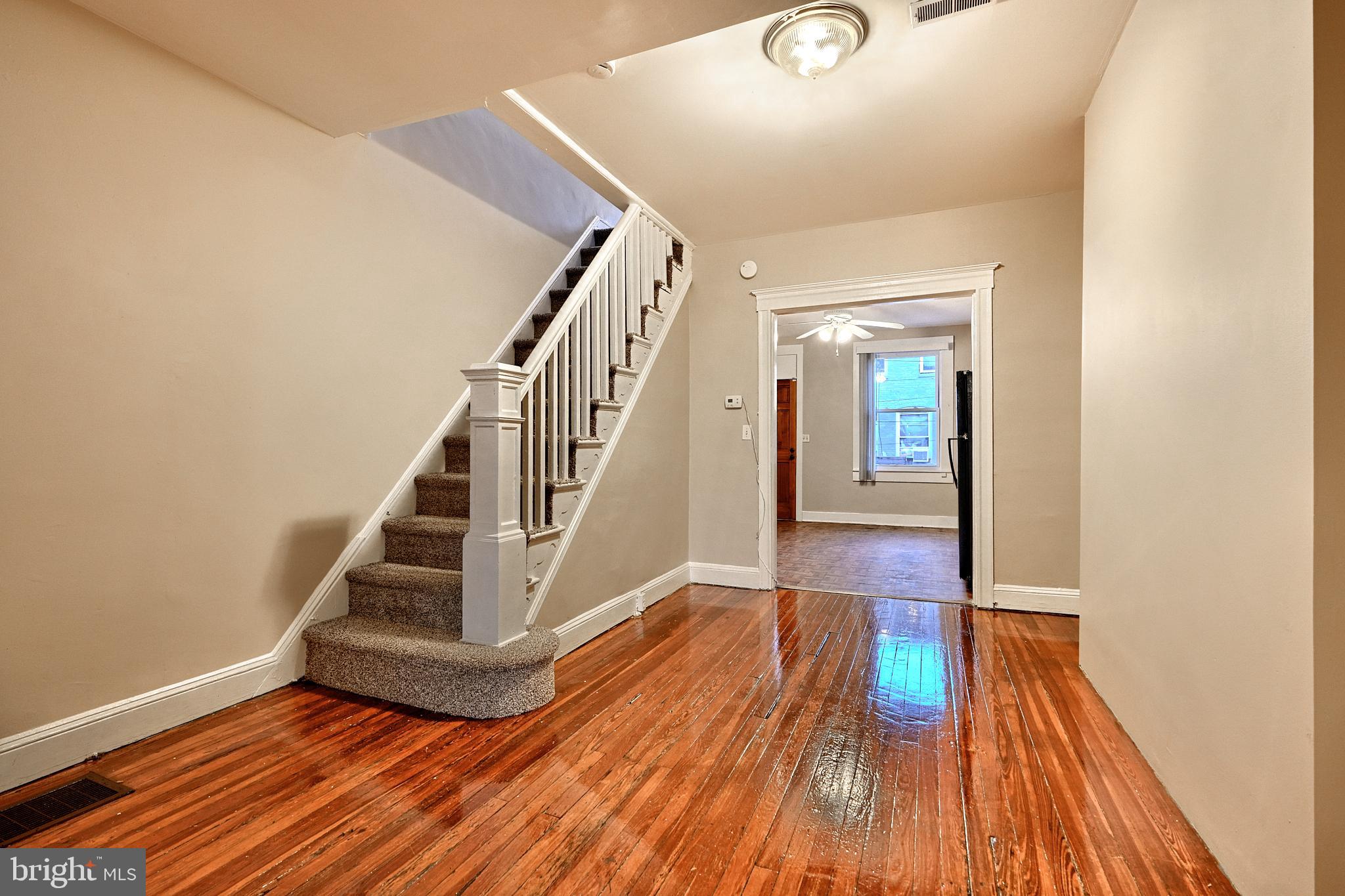 ELLWOOD PARK - Residential